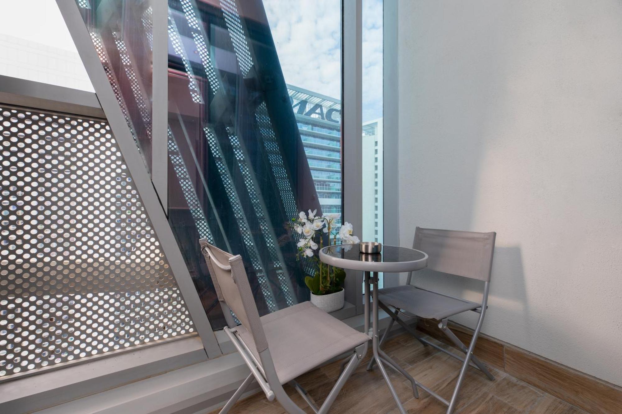 דובאי Globalstay J One Tower Apartments At Pearl Of Uae מראה חיצוני תמונה